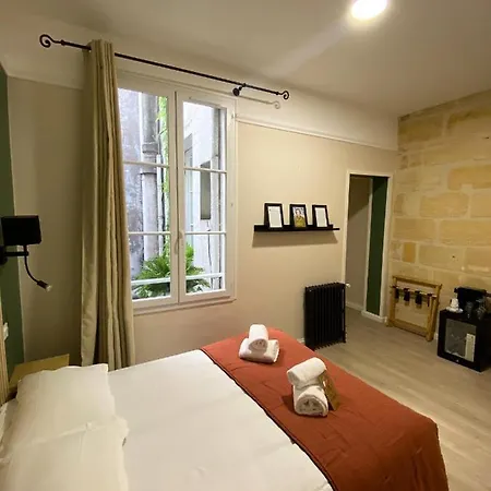 Madame Hotel 3*